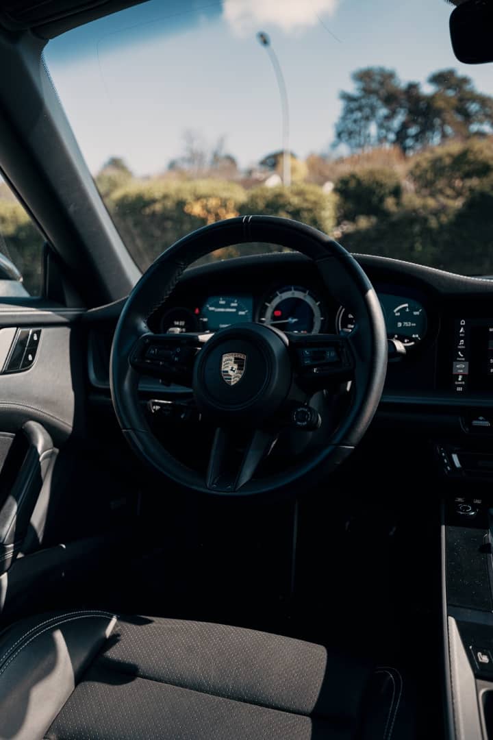 Porsche-25.jpg