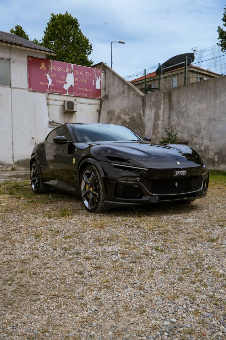Ferrari Purosangue