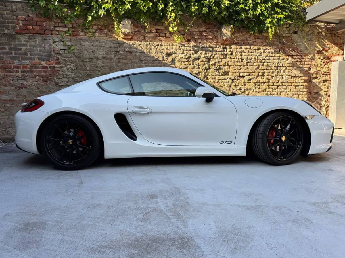 Porsche 718 Cayman