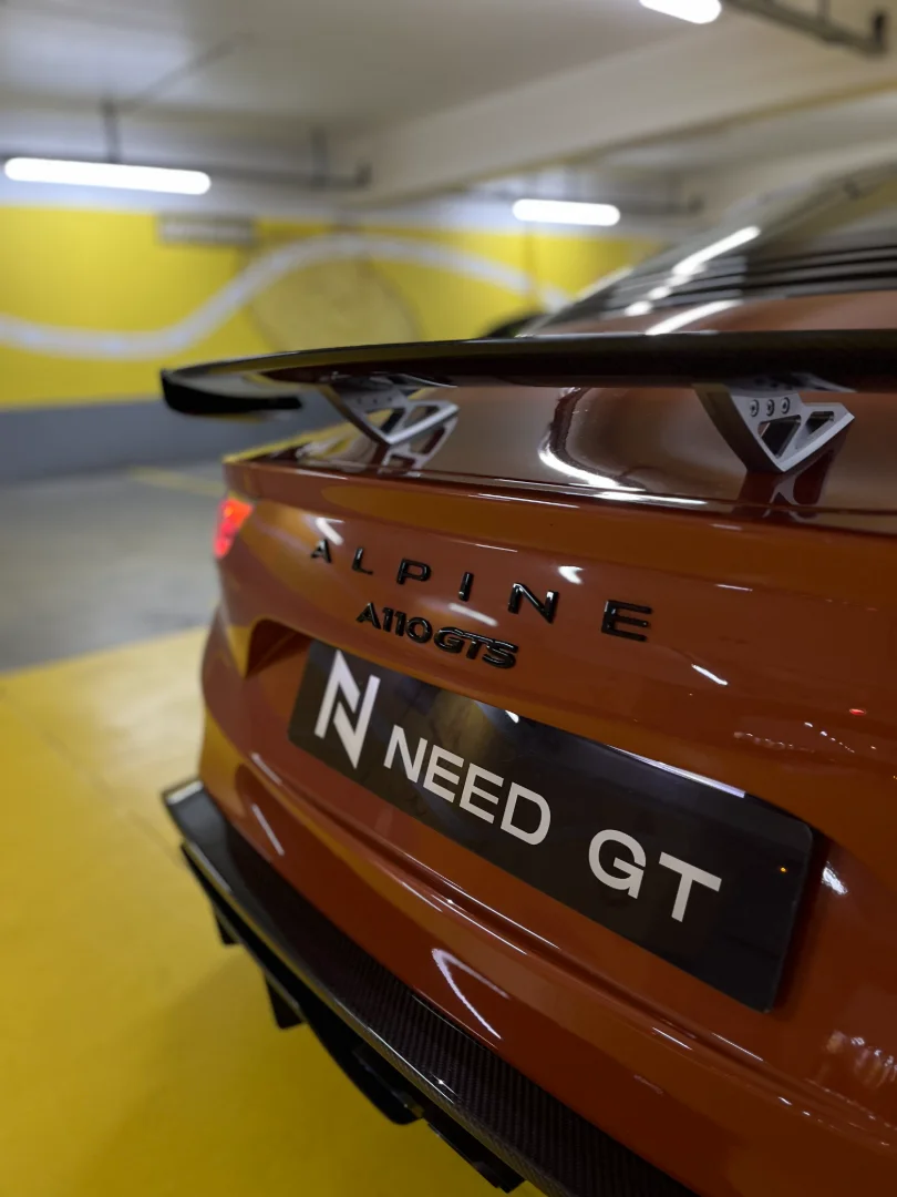 arriere coté logo.webp