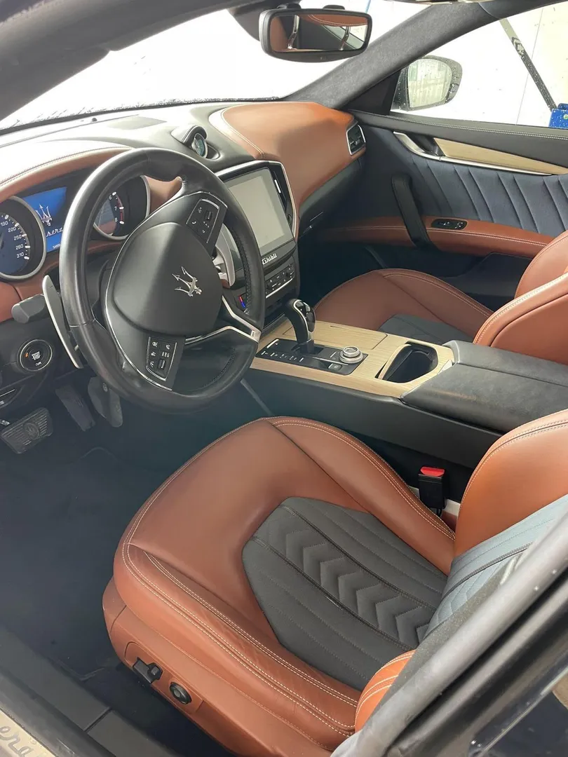 Maserati Ghibli