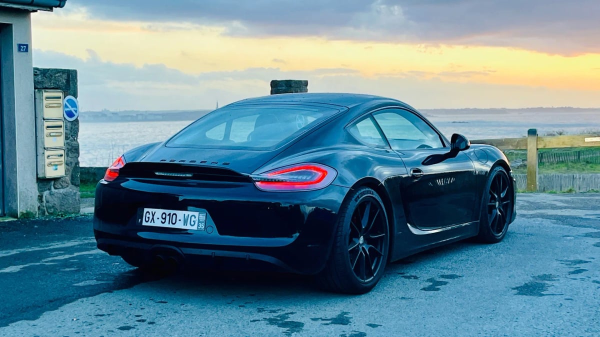 Porsche 718 Cayman