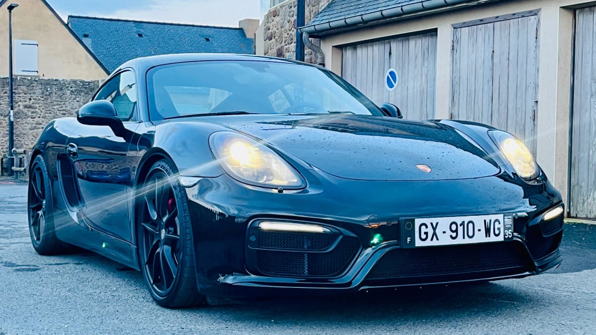 Porsche 718 Cayman