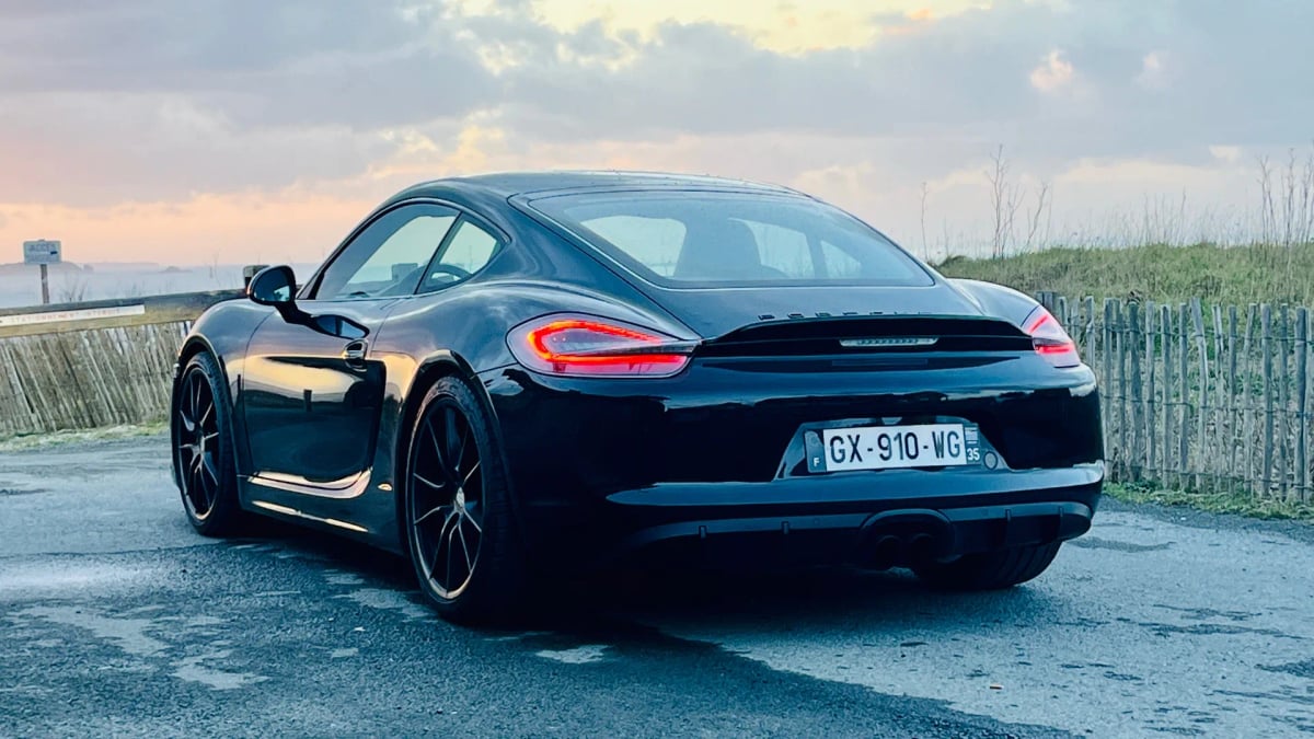 Porsche 718 Cayman